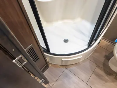 2018 Tiffin Motorhomes Allegro RED photo 13