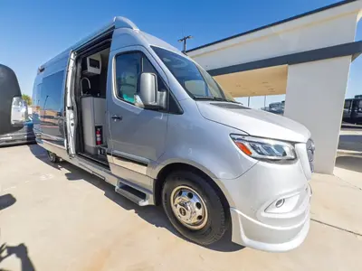 2025 Grech RV Strada-ION photo 19