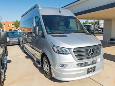2025 Grech RV Strada-ION exterior