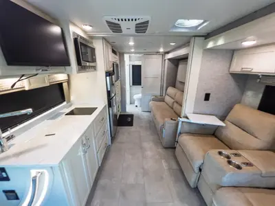 2024 Tiffin Motorhomes Wayfarer photo 6