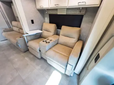 2024 Tiffin Motorhomes Wayfarer photo 8