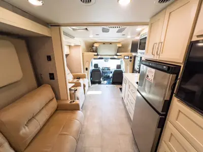 2024 Tiffin Motorhomes Wayfarer photo 4