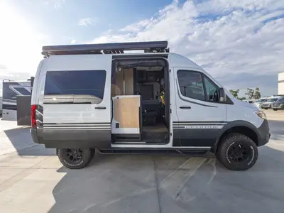 2025 Storyteller Overland Beast Mode photo 16