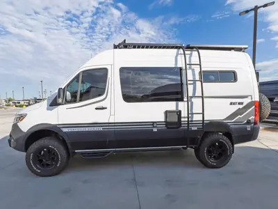 2025 Storyteller Overland Beast Mode photo 17