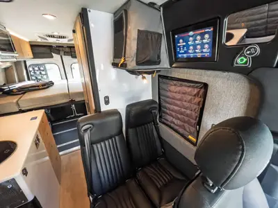 2025 Storyteller Overland Beast Mode photo 7