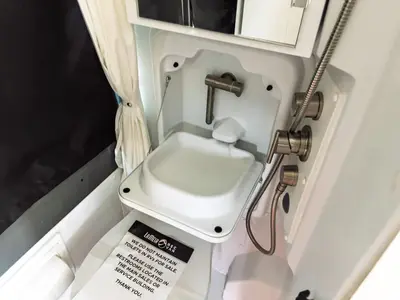2025 Entegra Coach Ethos photo 16