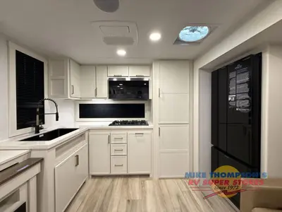 2026 Brinkley Model I photo 27