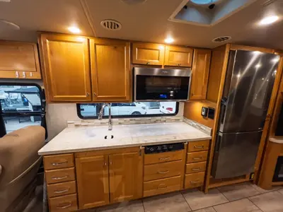 2021 Tiffin Motorhomes Allegro RED photo 10