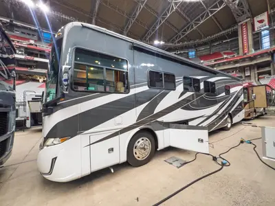 2021 Tiffin Motorhomes Allegro RED photo 29