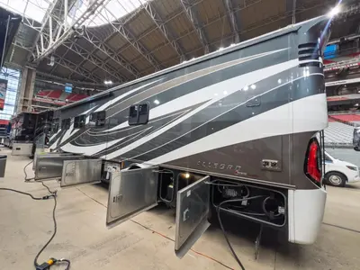 2021 Tiffin Motorhomes Allegro RED photo 30