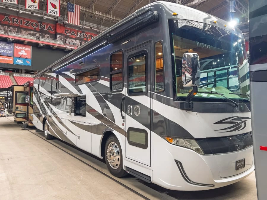 2021 Tiffin Motorhomes Allegro RED exterior