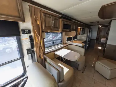2019 Newmar Ventana photo 9
