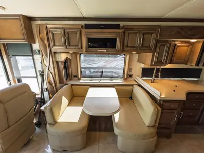 2019 Newmar Ventana photo 10