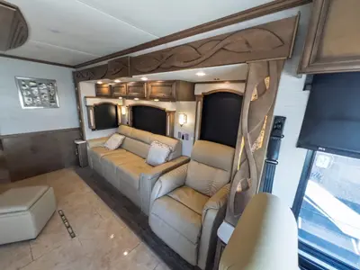 2019 Newmar Ventana photo 6