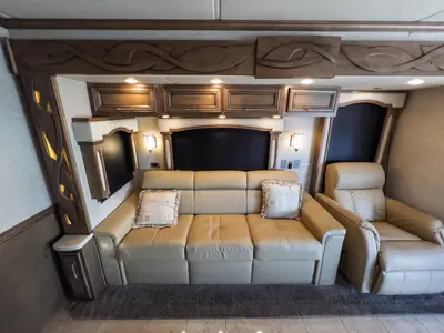 2019 Newmar Ventana photo 8