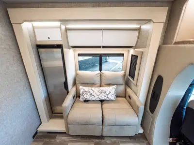 2026 Tiffin Motorhomes Wayfarer photo 8