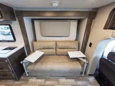 2026 Tiffin Motorhomes Midas photo 7