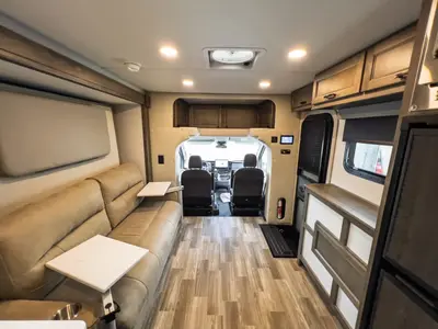 2026 Tiffin Motorhomes Midas photo 4