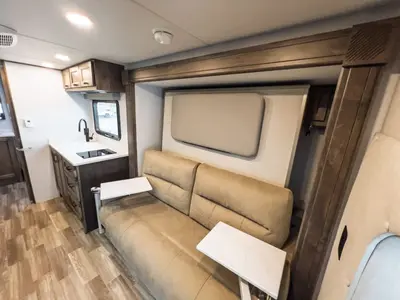 2026 Tiffin Motorhomes Midas photo 6