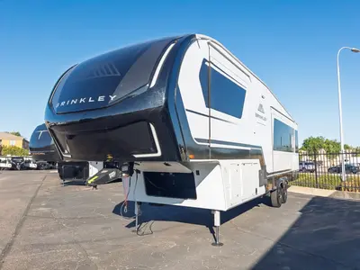 2024 Brinkley Model Z photo 29