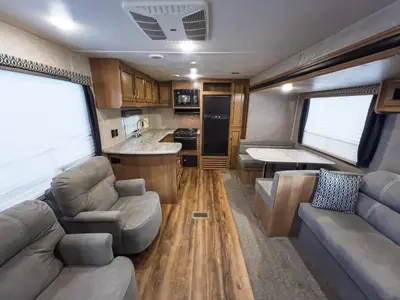2018 Forest River Catalina photo 3