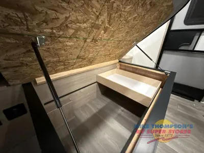 2025 Grand Design Imagine XLS photo 32