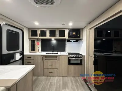 2025 Grand Design Imagine XLS photo 23