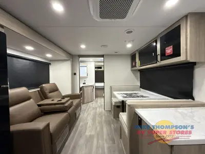 2025 Grand Design Imagine XLS photo 17