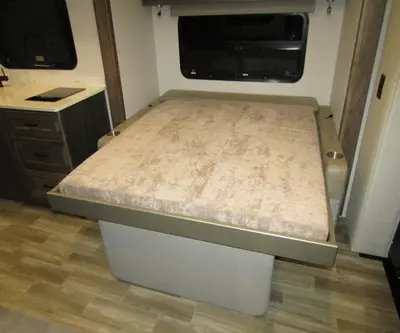 2026 Tiffin Motorhomes Midas photo 6