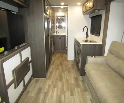 2026 Tiffin Motorhomes Midas photo 4