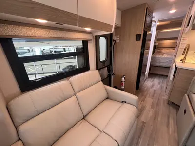 2027 Thor Motor Coach Delano photo 5