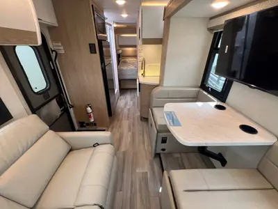 2027 Thor Motor Coach Delano photo 3