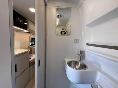 2027 Thor Motor Coach Tellaro photo 11