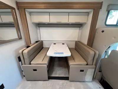 2027 Thor Motor Coach Chateau photo 7