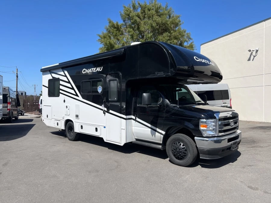 2027 Thor Motor Coach Chateau exterior
