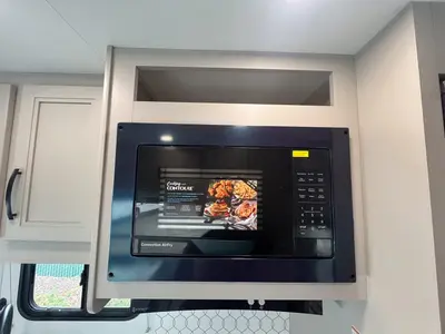 2027 Entegra Coach Odyssey SE photo 13