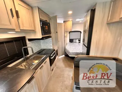 2027 Coachmen Cross Trail XL photo 24