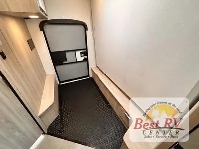 2027 Coachmen Cross Trail XL photo 44