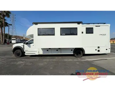 2026 Grand Design Lineage Series F photo 5