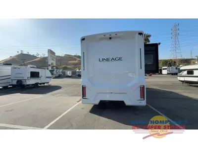 2026 Grand Design Lineage Series F photo 7