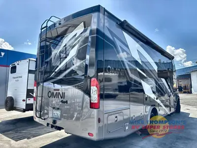2024 Thor Motor Coach Omni photo 15