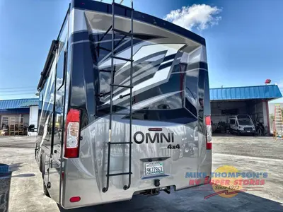 2024 Thor Motor Coach Omni photo 14