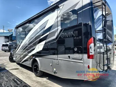 2024 Thor Motor Coach Omni photo 13