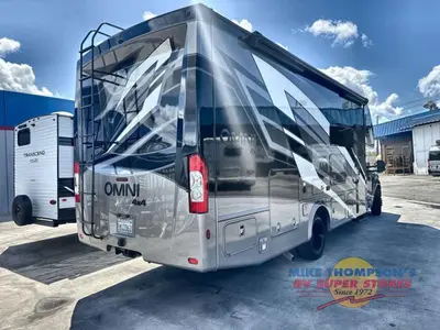 2024 Thor Motor Coach Omni photo 7