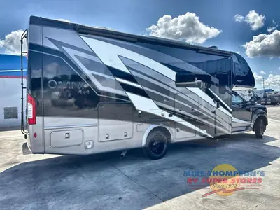 2024 Thor Motor Coach Omni photo 16