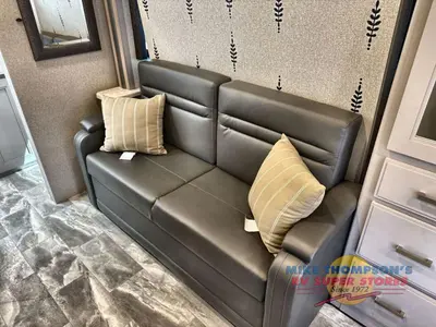 2024 Thor Motor Coach Omni photo 28