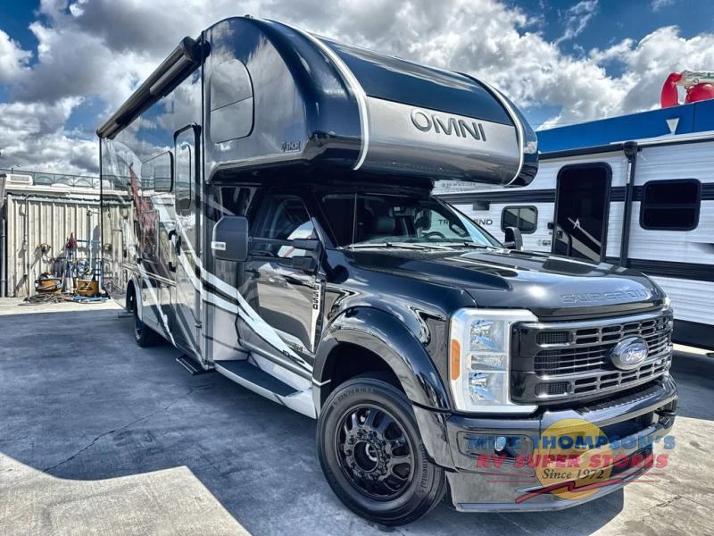 2024 Thor Motor Coach Omni exterior