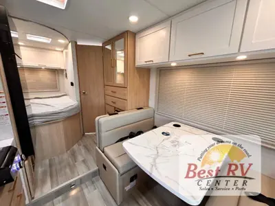 2027 Thor Motor Coach Four Winds photo 17