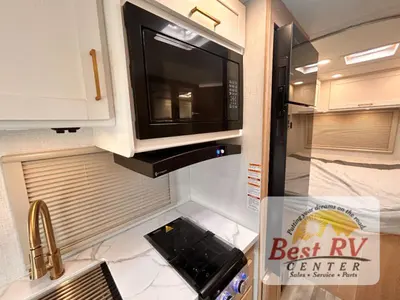 2027 Thor Motor Coach Four Winds photo 27