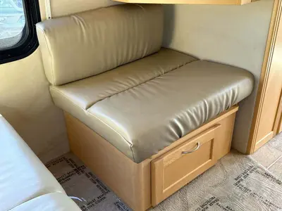 2008 Pleasure Way Ascent photo 20